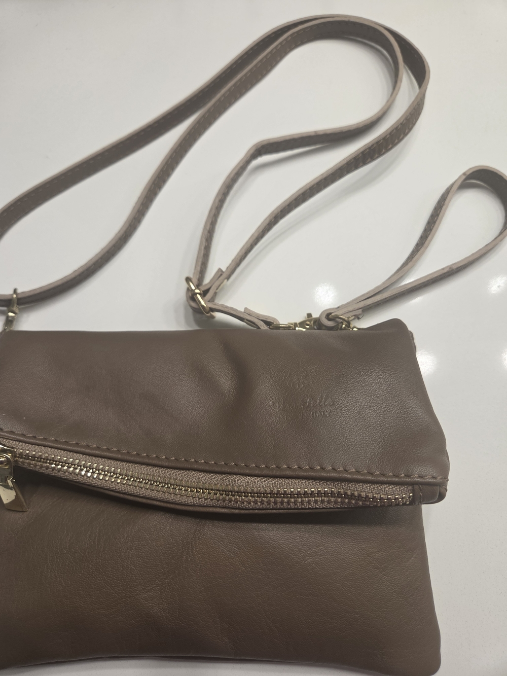Vera Pelle Brown Leather Crossbody with Gold Hardware